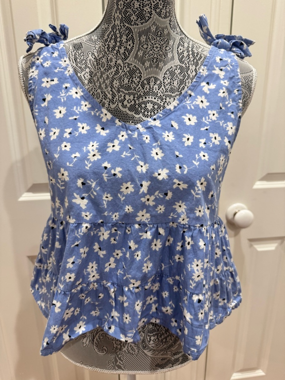 100% Cotton Light Blue Floral Sleeveless Peplum Top Size L Boho Cottagecore